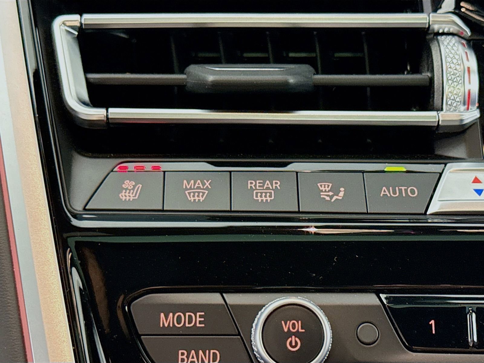 Certified 2023 BMW M850i Gran Coupe xDrive image 21