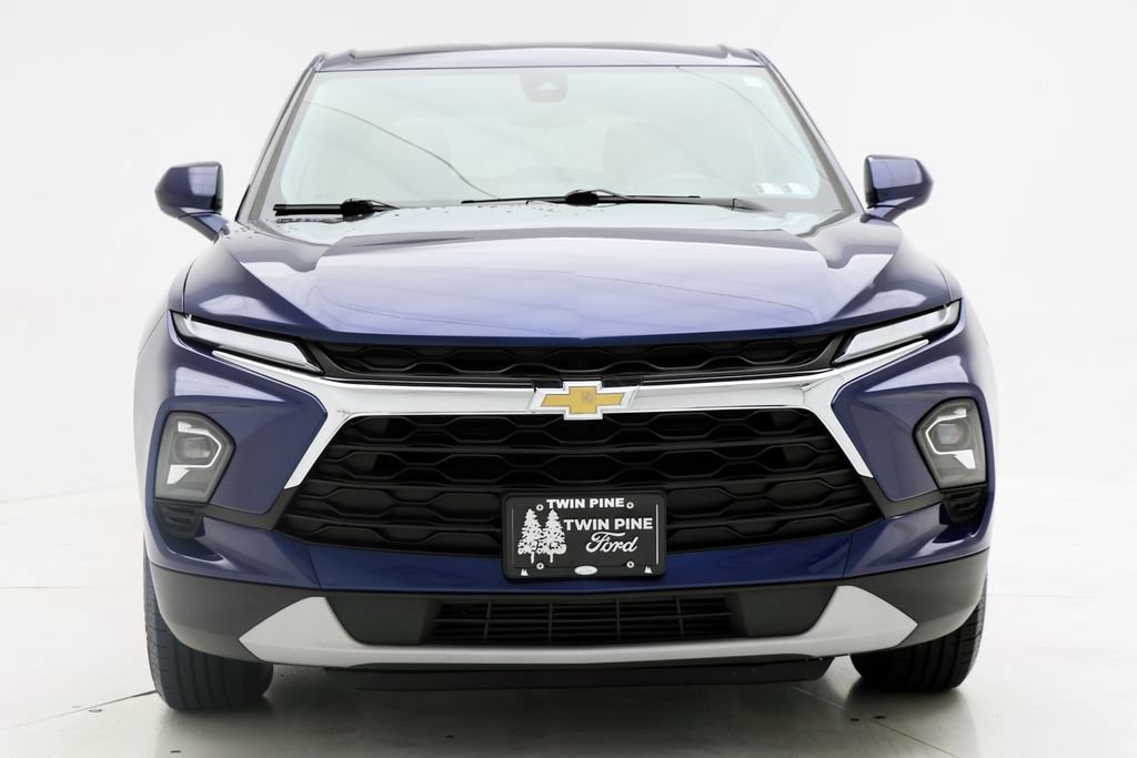 Used 2023 Chevrolet Blazer LT w/ Driver Confidence Package AWD/4WD image 4