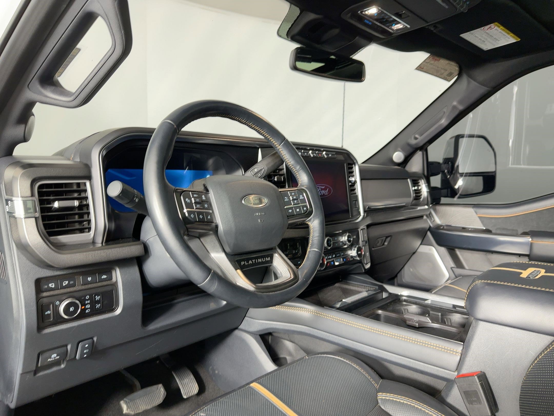 Used 2024 Ford F250 Platinum image 3