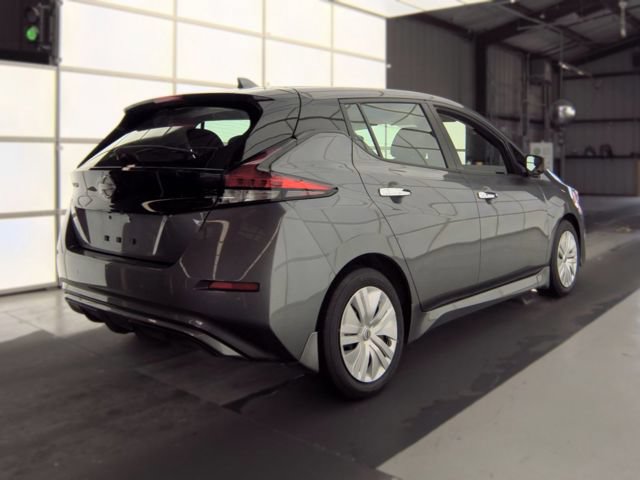 Used 2025 Nissan Leaf S FWD image 3