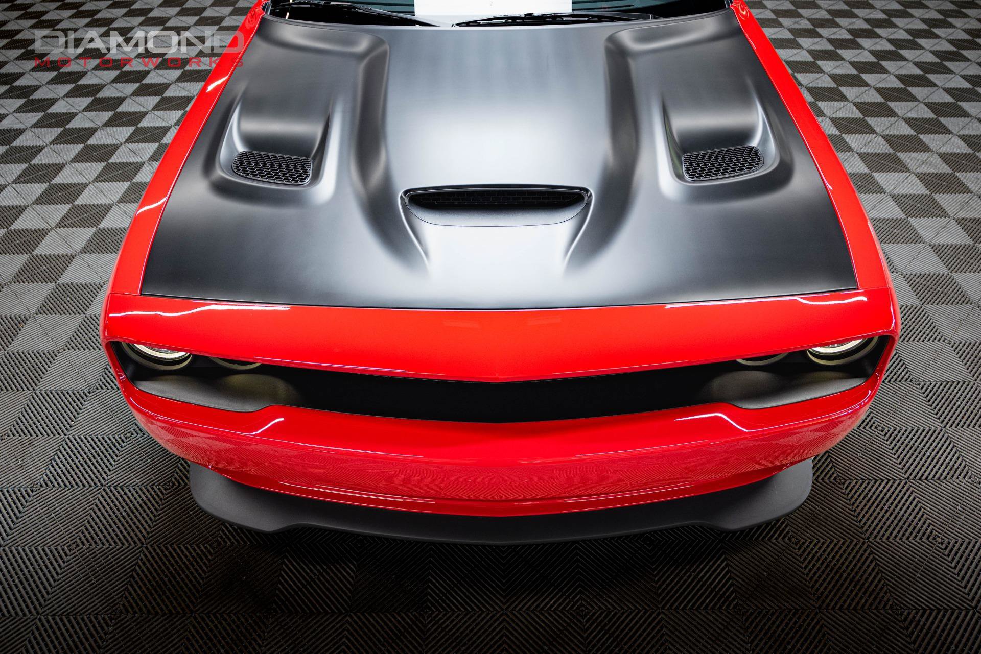 Used 2015 Dodge Challenger SRT Hellcat RWD image 36