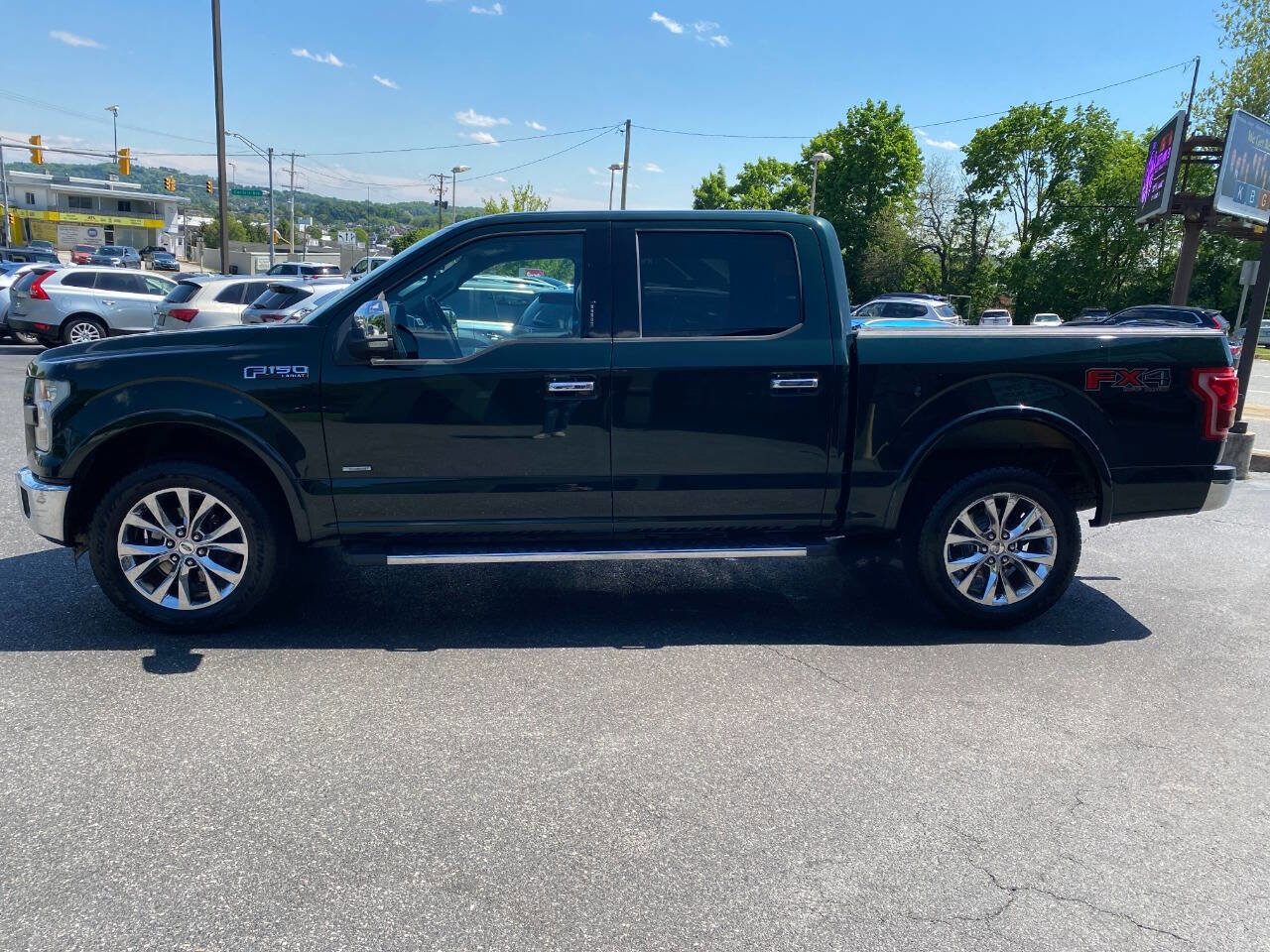 Used 2015 Ford F150 Lariat w/ Equipment Group 502A Luxury AWD/4WD image 6