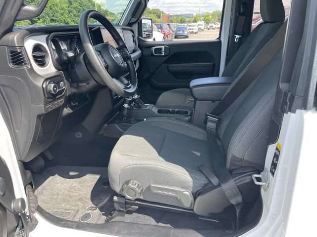 Used 2024 Jeep Wrangler Sport AWD/4WD image 19