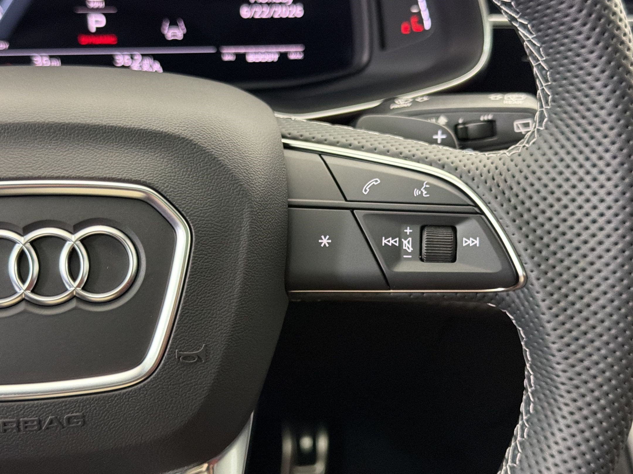 New 2026 Audi SQ8 Prestige AWD/4WD image 27