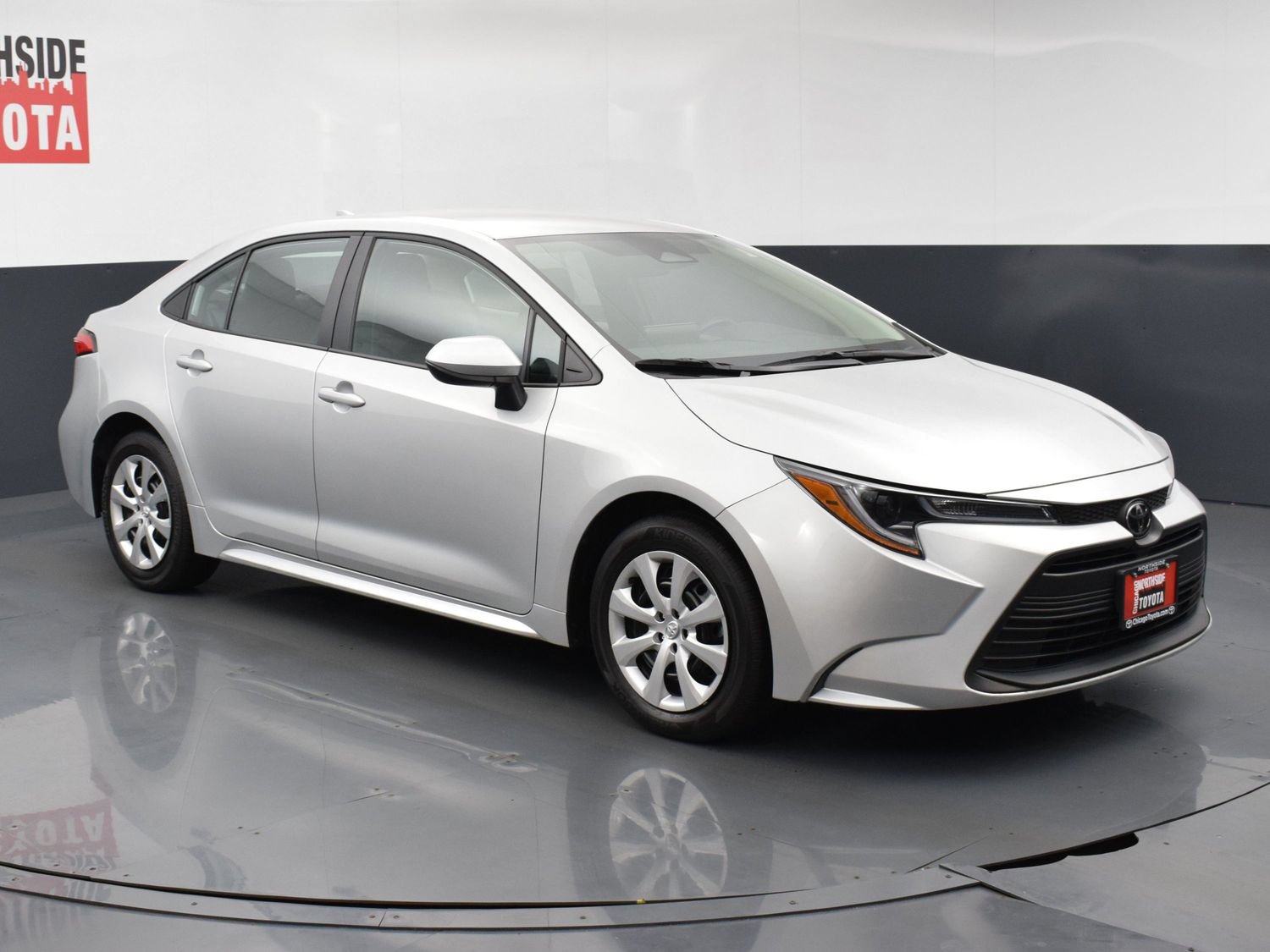 Used 2025 Toyota Corolla LE FWD image 6
