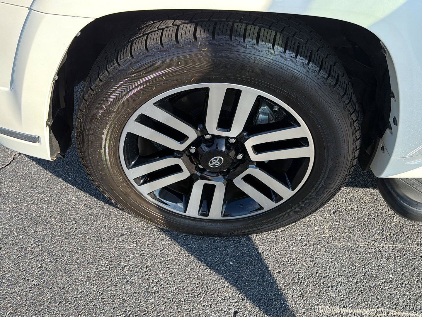 Used 2021 Toyota 4Runner Limited RWD image 39