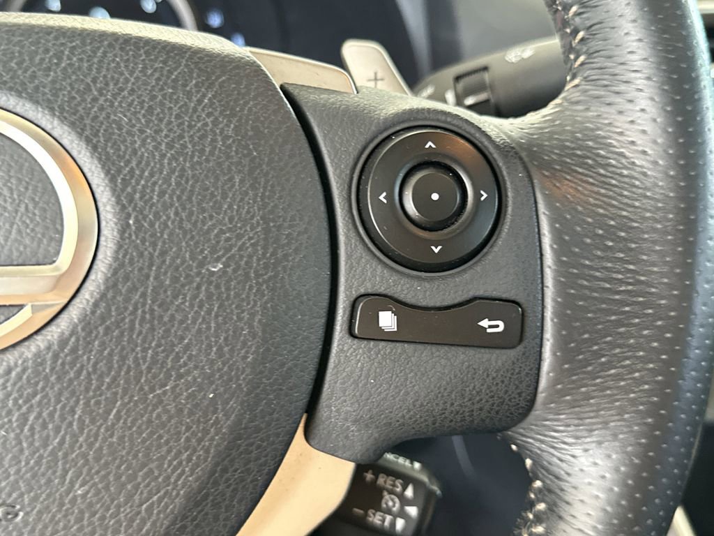 Used 2015 Lexus IS 250 w/ F-Sport Package RWD image 22