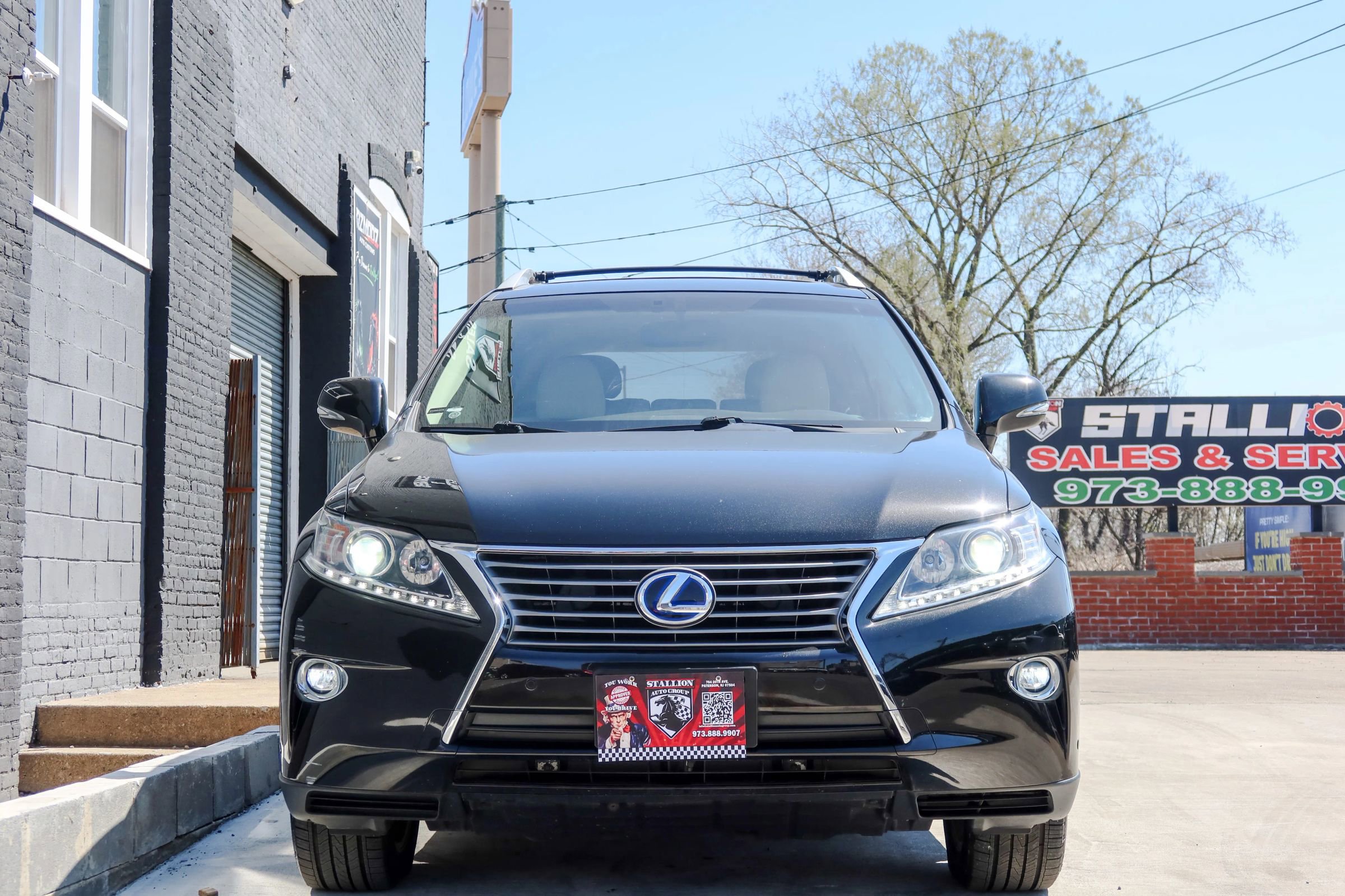 Used 2015 Lexus RX 450h AWD image 2