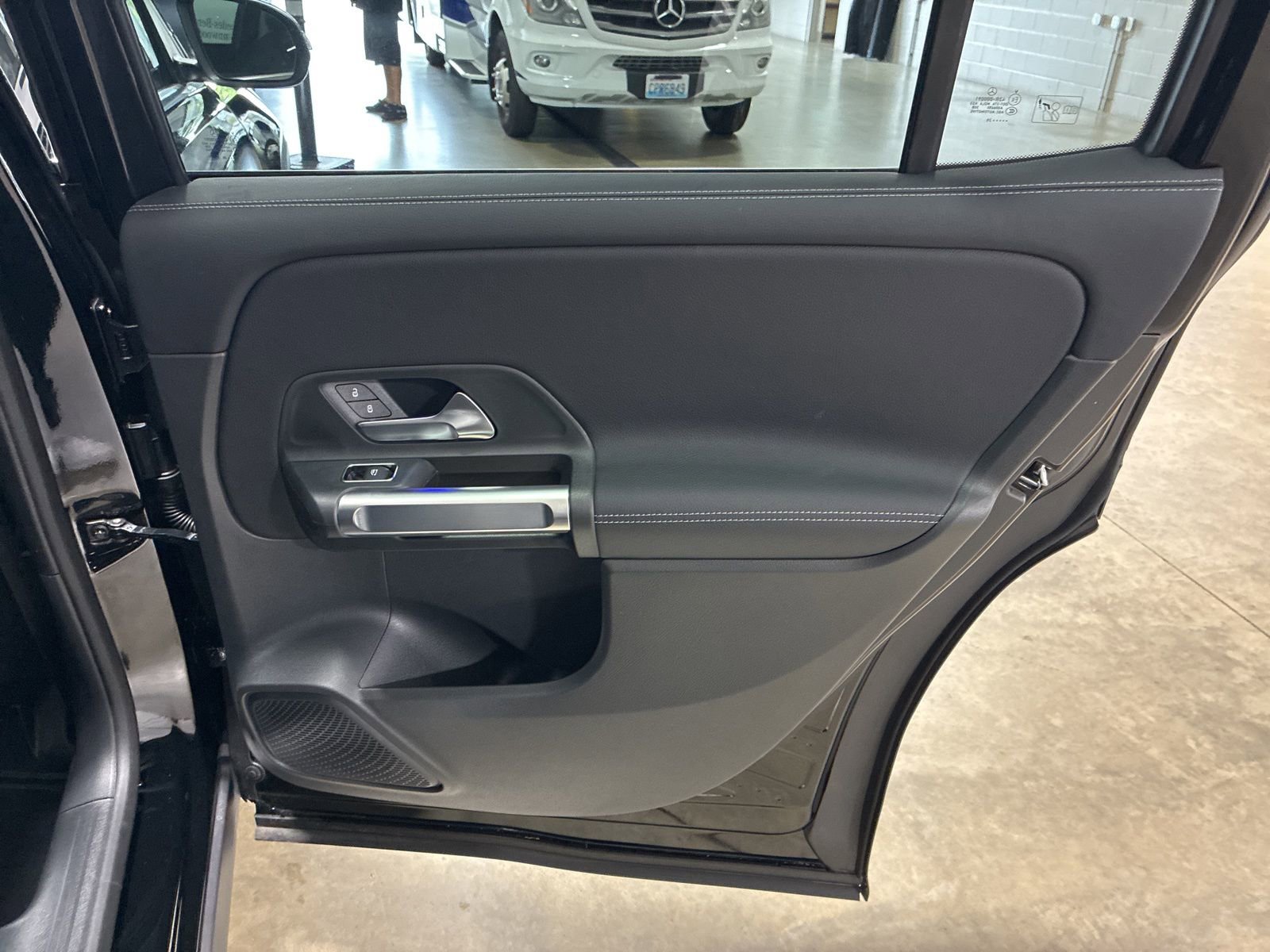 New 2025 Mercedes-Benz GLB 250 4MATIC image 20