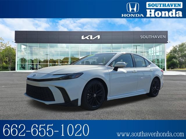 Used 2025 Toyota Camry SE