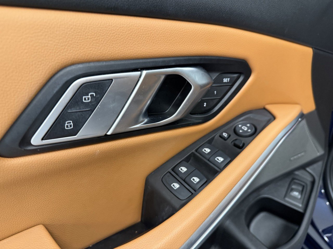 Used 2023 BMW 330i xDrive Sedan w/ M Sport Package image 18