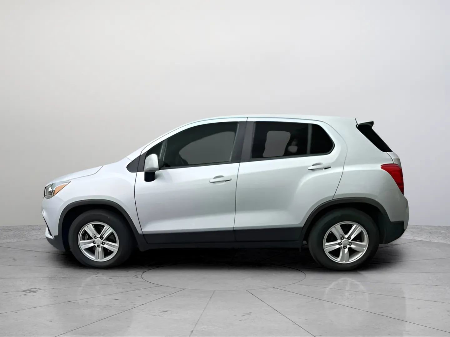 Used 2020 Chevrolet Trax LS w/ Tint and Cruise Package image 12