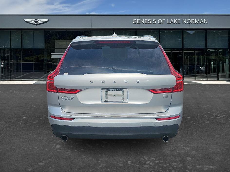 Used 2019 Volvo XC60 T5 Momentum w/ Multimedia Package FWD image 8