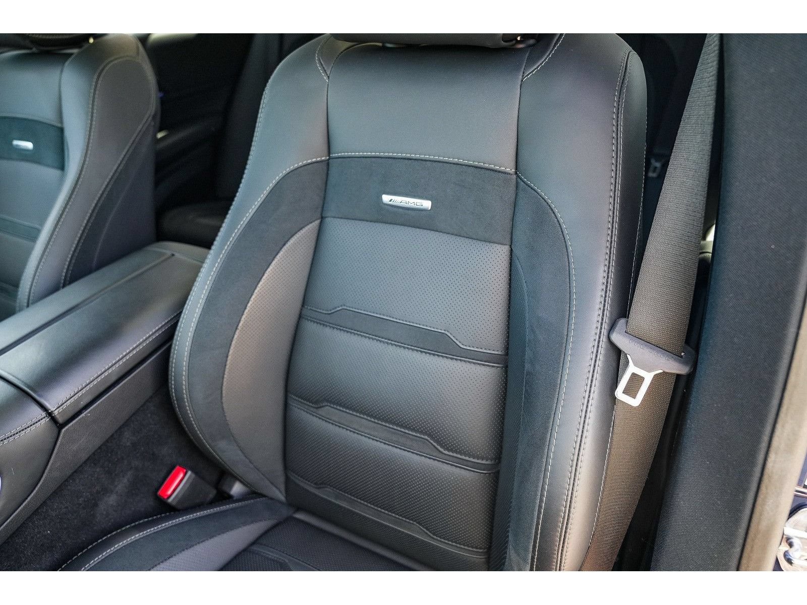 Certified 2025 Mercedes-Benz GLE 53 AMG 4MATIC image 26