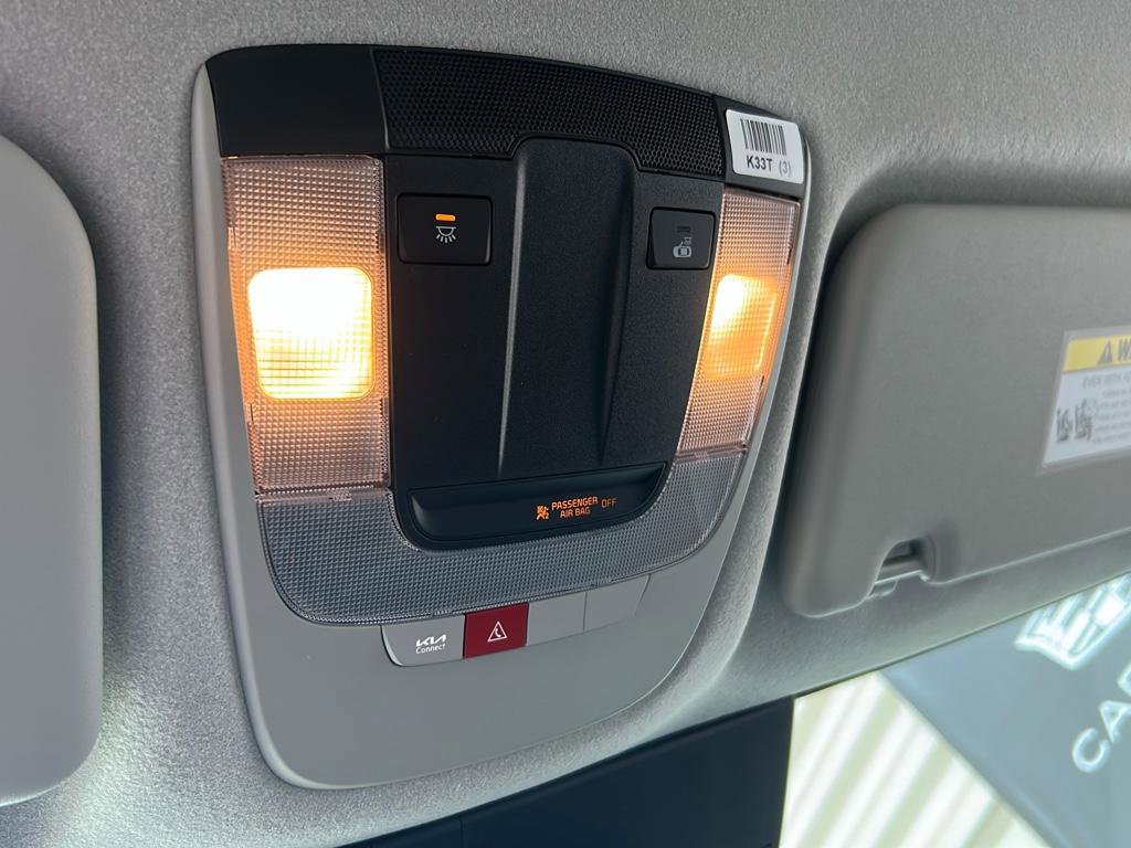 New 2025 Kia Niro EX image 28