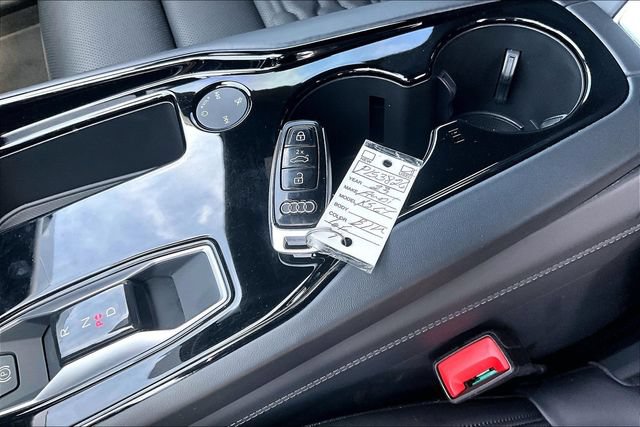 Used 2023 Audi RS e-tron GT w/ Carbon Performance Package AWD/4WD image 10