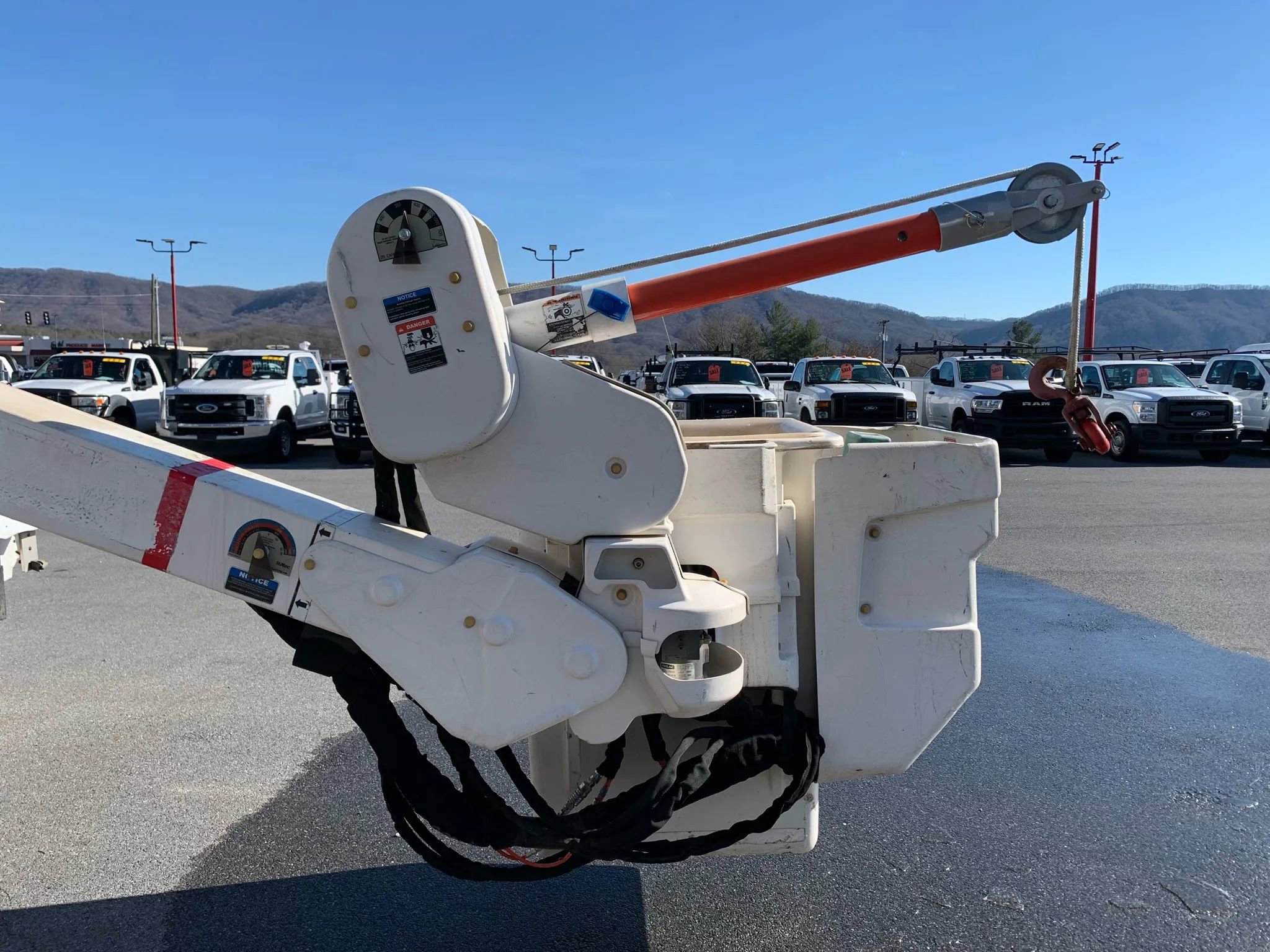 Used 2016 Ford F550 XL 165  W.B. 2D image 55