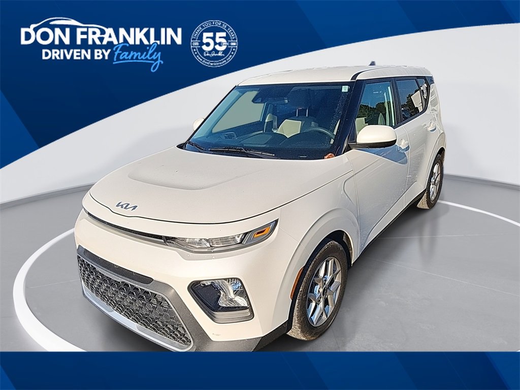 Used 2022 Kia Soul LX w/ Technology Package image 1