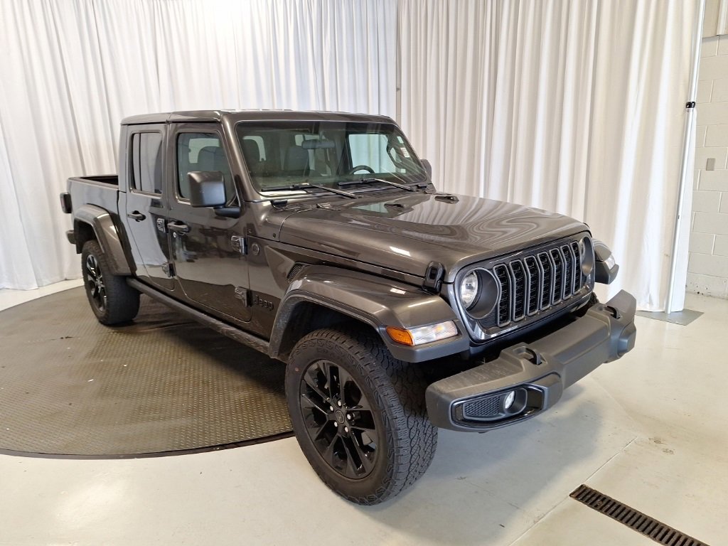 Used 2024 Jeep Gladiator Sport