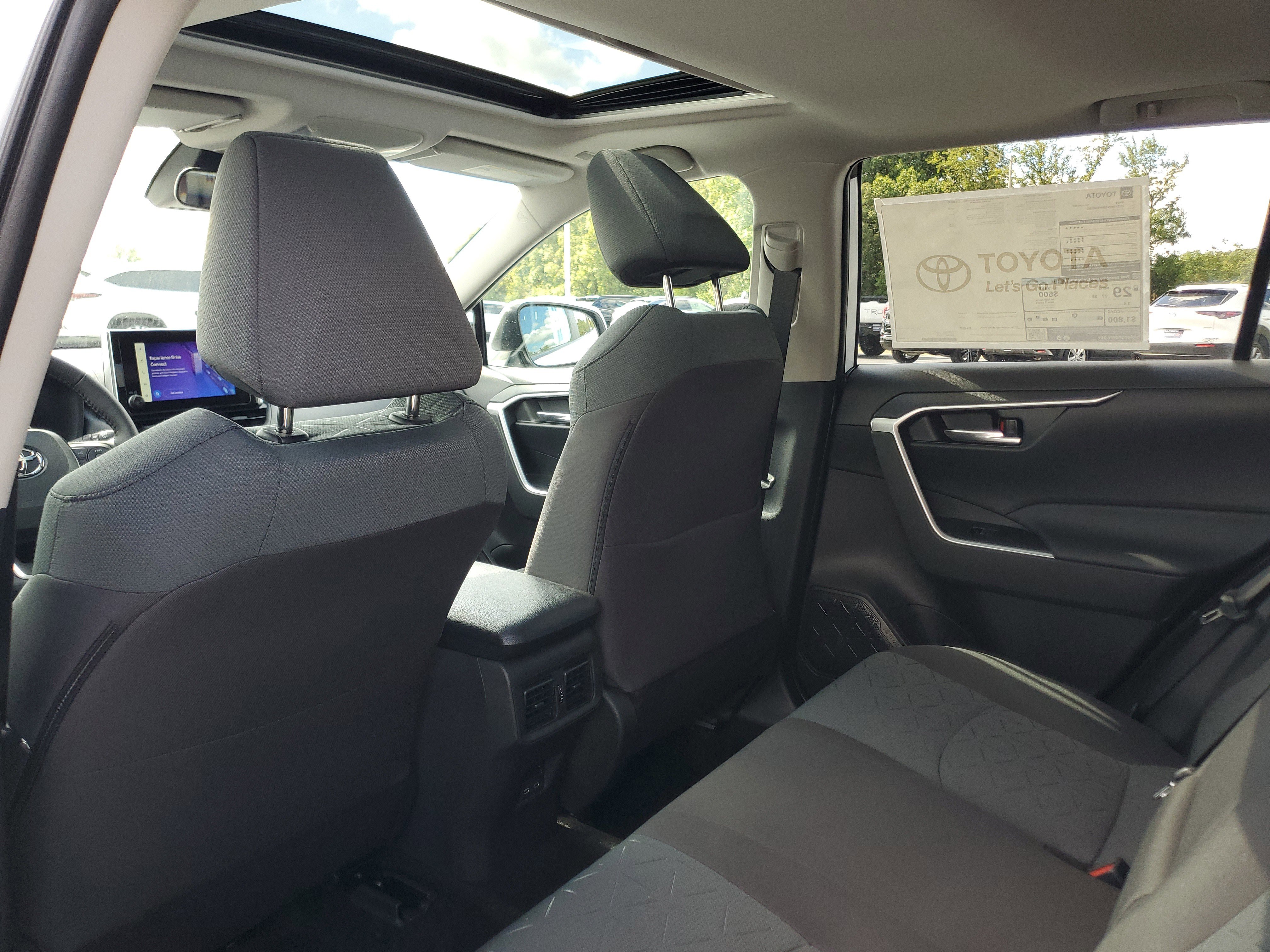 Used 2025 Toyota RAV4 XLE image 14