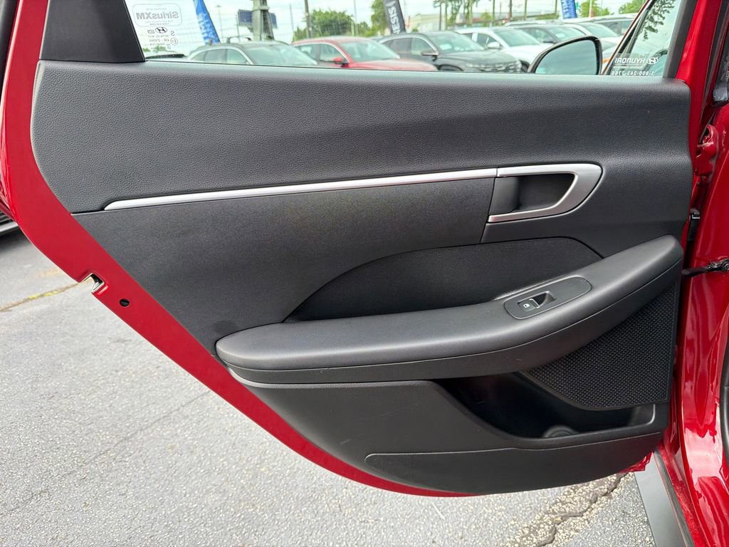 Certified 2025 Hyundai Sonata SE FWD image 21