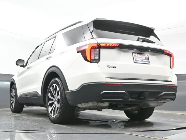 Used 2025 Ford Explorer ST-Line RWD image 23