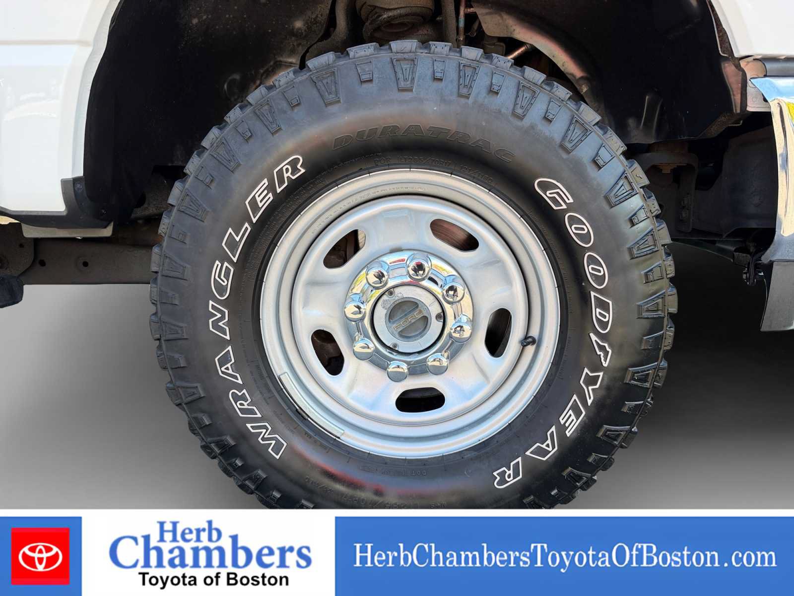 Used 2023 Ford F250 XL w/ XL Off-Road Package AWD/4WD image 8
