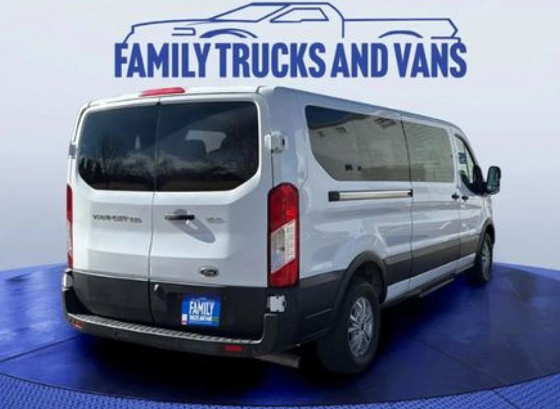 Used 2021 Ford Transit 350 XLT image 5