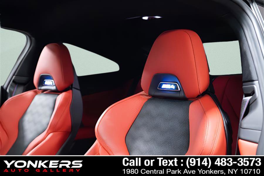 Used 2025 BMW M4 Coupe w/ Executive Package image 19