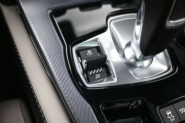 Used 2023 Jaguar F-TYPE R-Dynamic AWD/4WD image 25