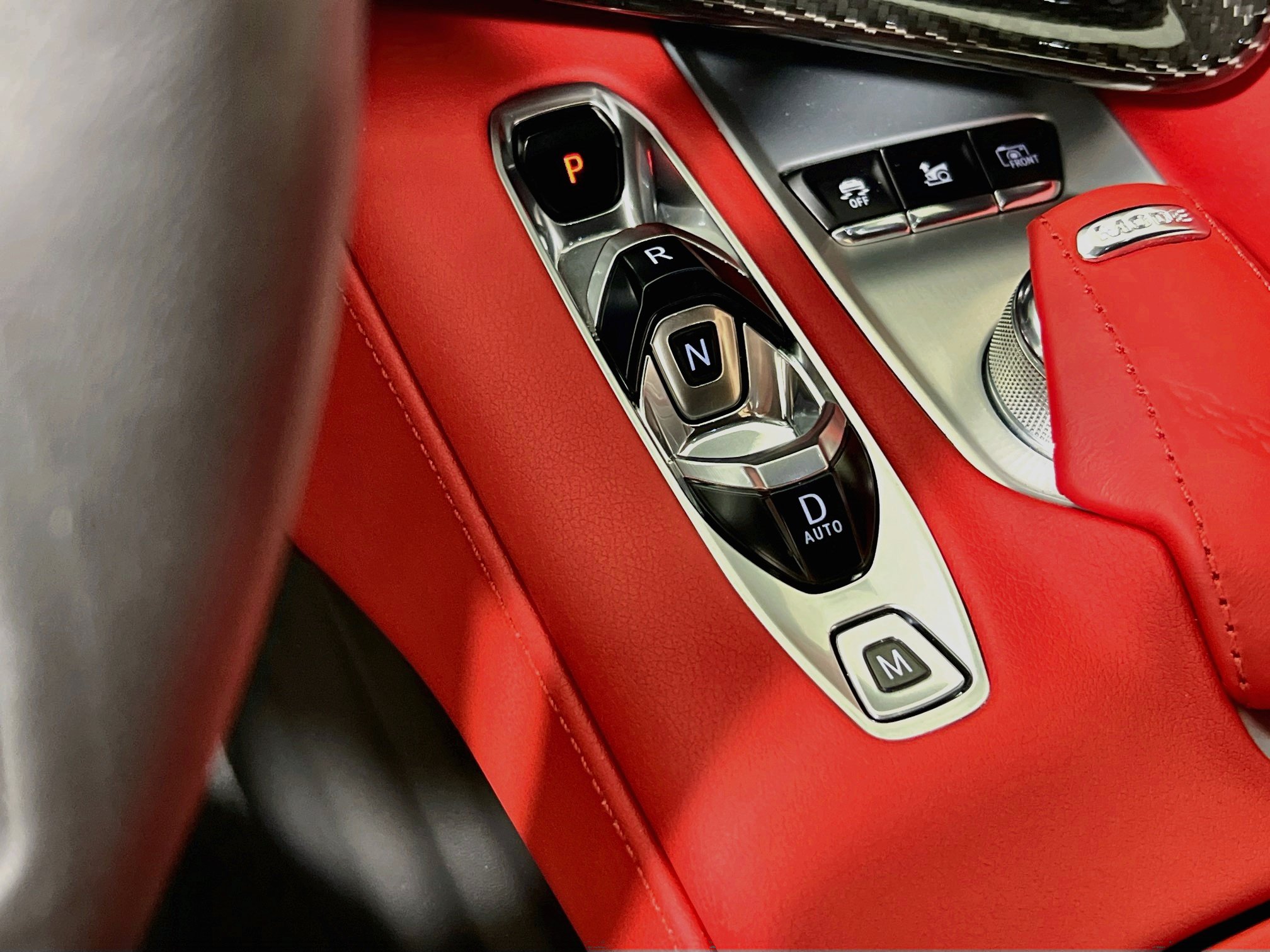 Used 2020 Chevrolet Corvette Stingray Preferred Cpe w/ 2LT Preferred Equipment Group RWD image 17