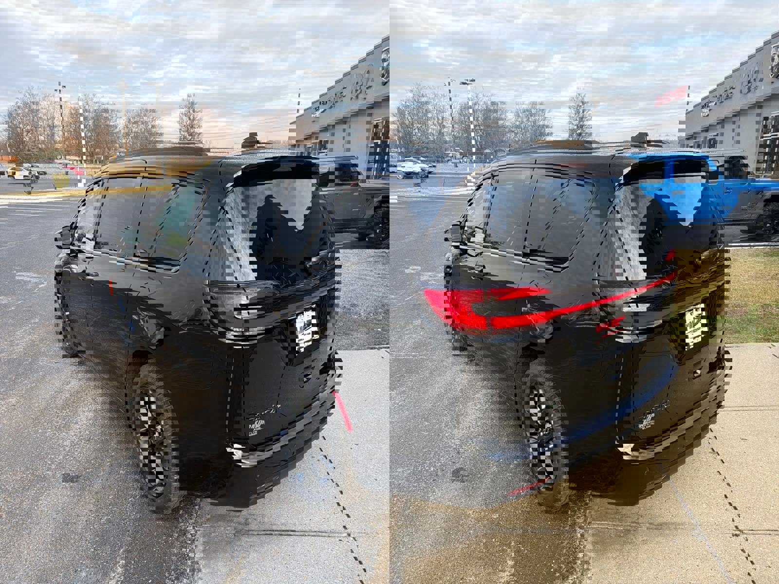 New 2026 Chrysler Pacifica Select image 8