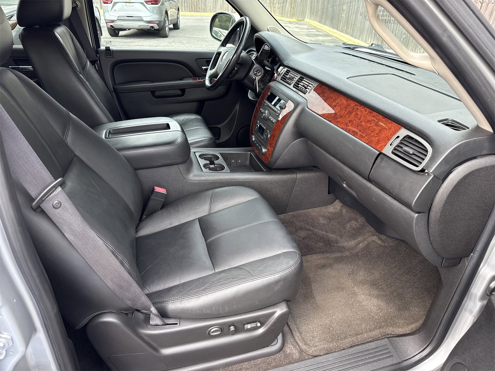 Used 2012 Chevrolet Suburban LT w/ Luxury Package image 29