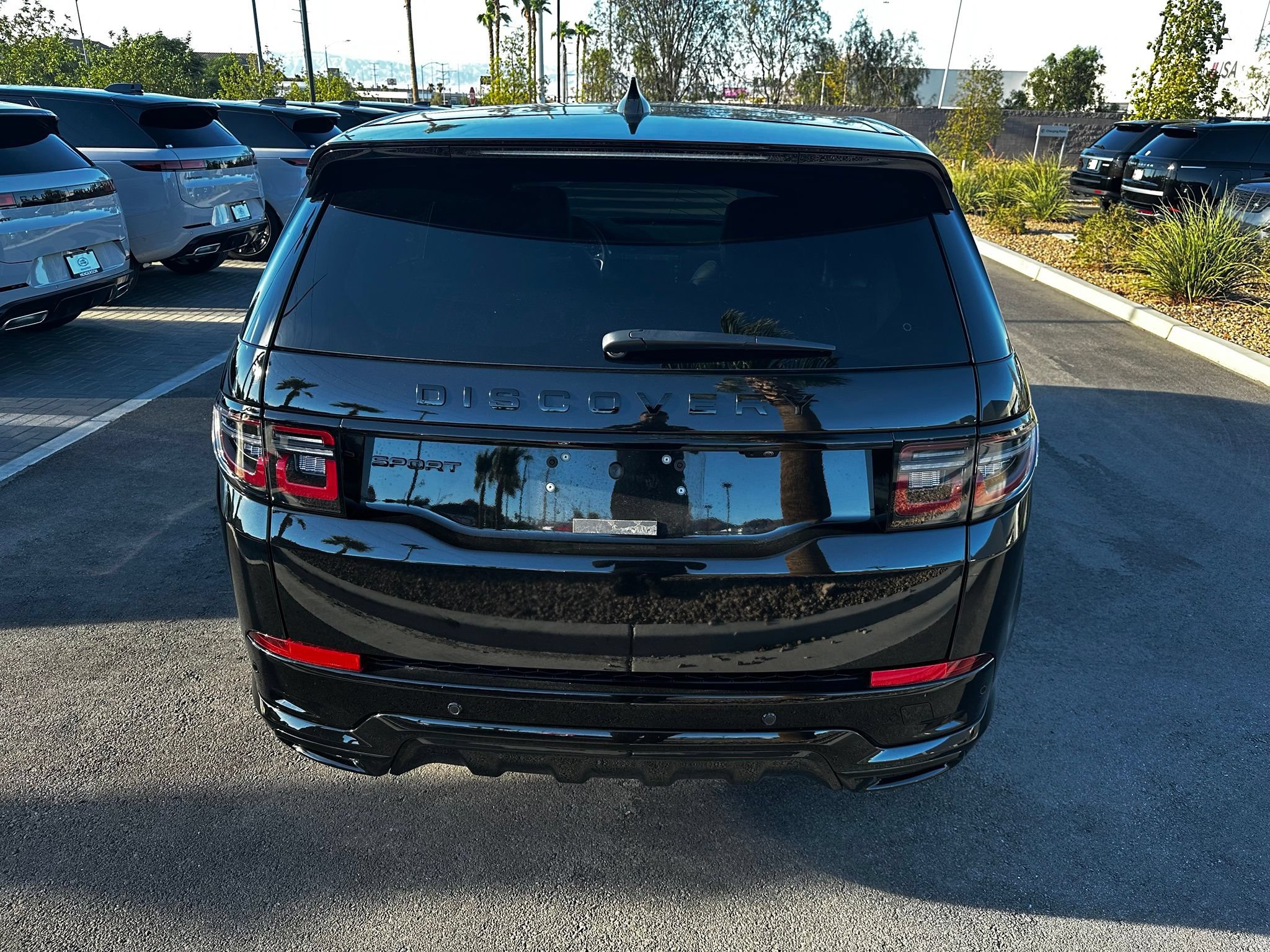 Used 2024 Land Rover Discovery Sport Dynamic SE AWD/4WD image 7