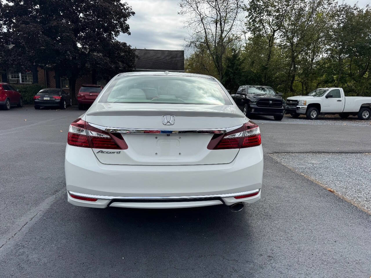 Used 2016 Honda Accord EX image 7