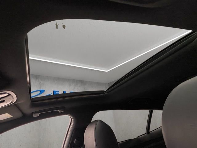 Used 2022 Kia Stinger GT2 image 9