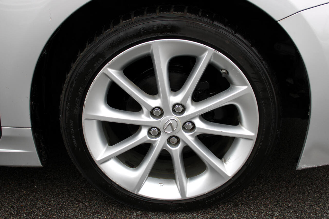 Used 2012 Lexus CT 200h Premium image 7