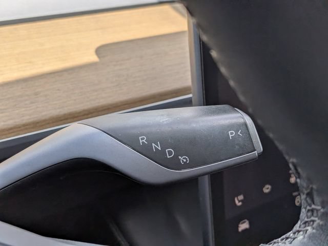 Used 2022 Tesla Model Y Long Range AWD/4WD image 27