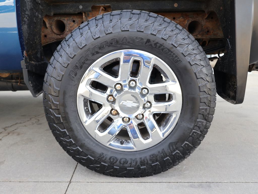 Used 2018 Chevrolet Silverado 2500 LT w/ LT Convenience Package image 42