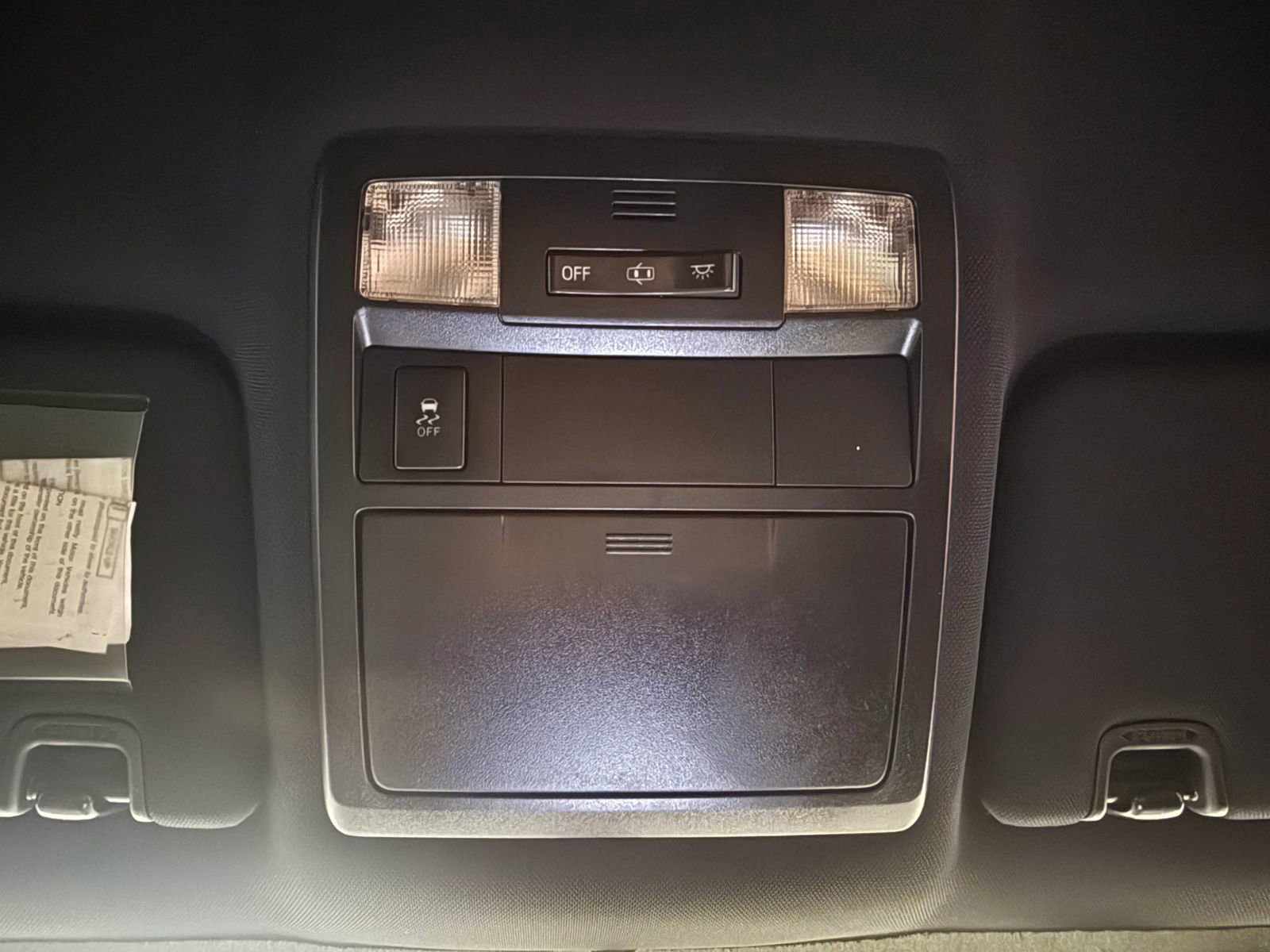 Used 2017 Toyota Tacoma TRD Sport image 33