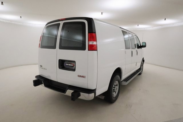 Used 2023 GMC Savana 2500 w/ Driver Convenience Package image 3