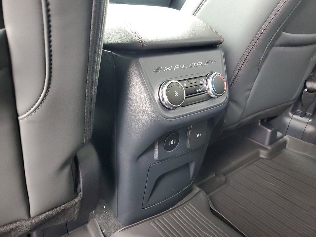 New 2026 Ford Explorer Active w/ Active Comfort Package image 31