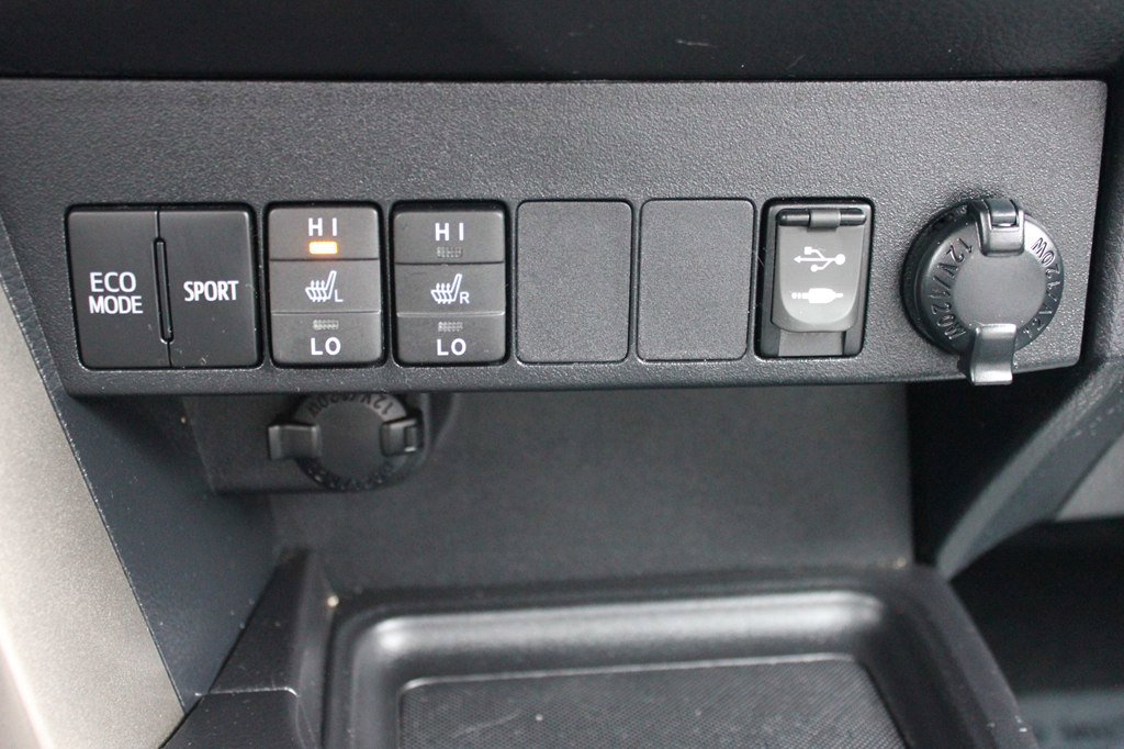 Used 2013 Toyota RAV4 Limited AWD/4WD image 24