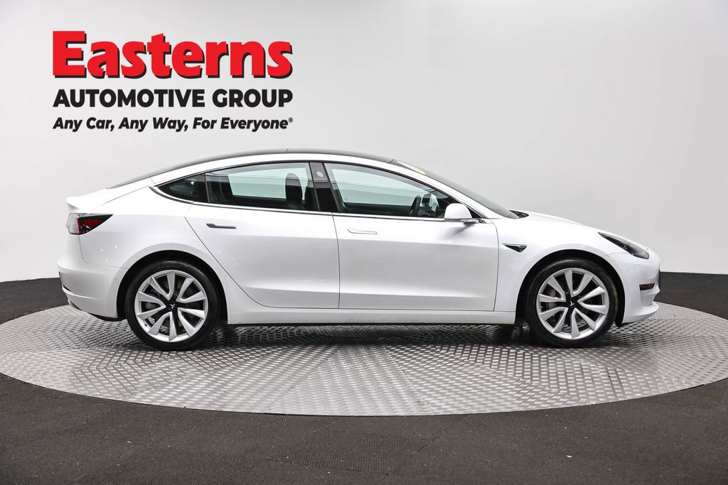Used 2020 Tesla Model 3 Standard Range Plus RWD image 4