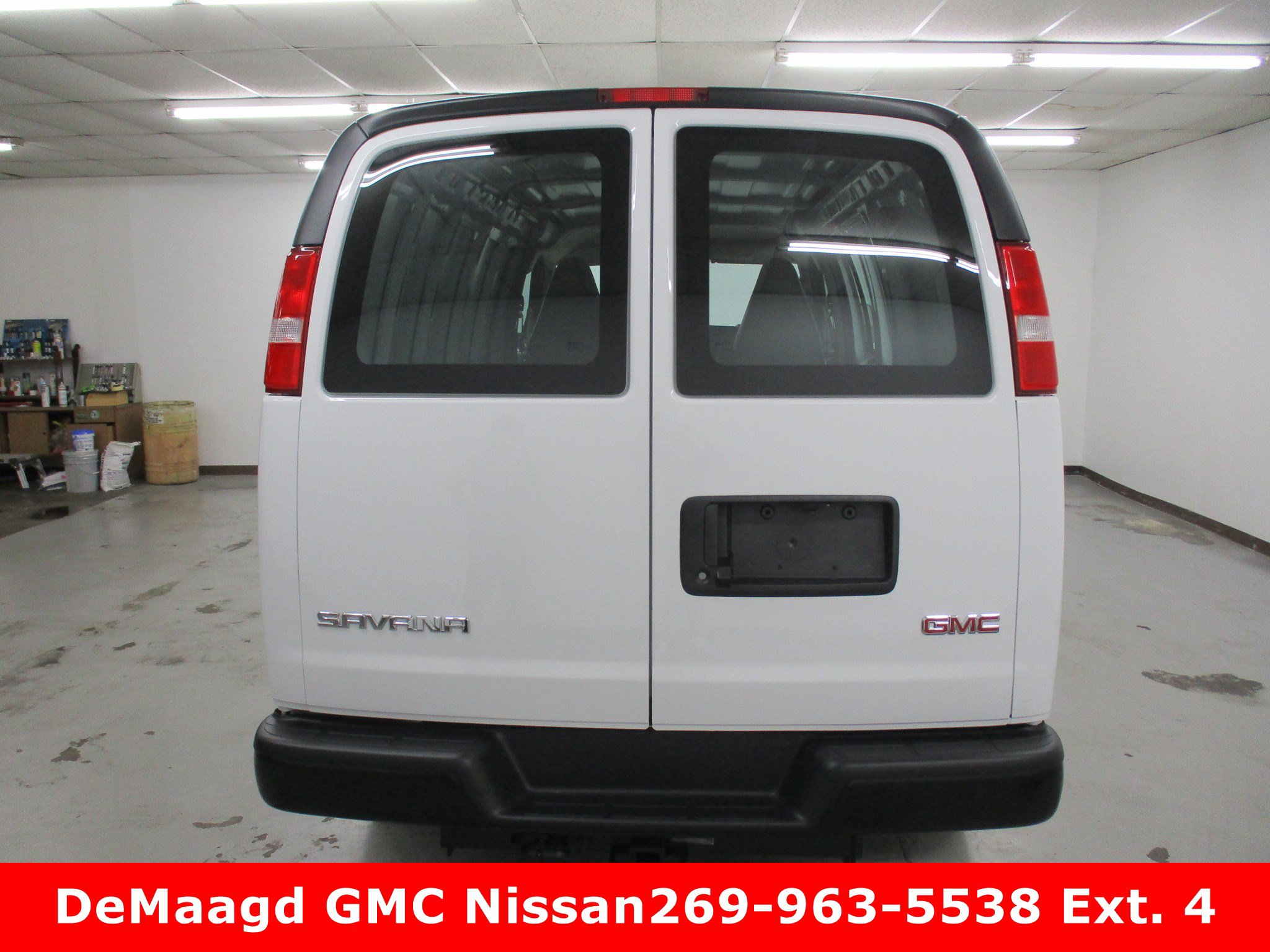 New 2025 GMC Savana 3500 image 4