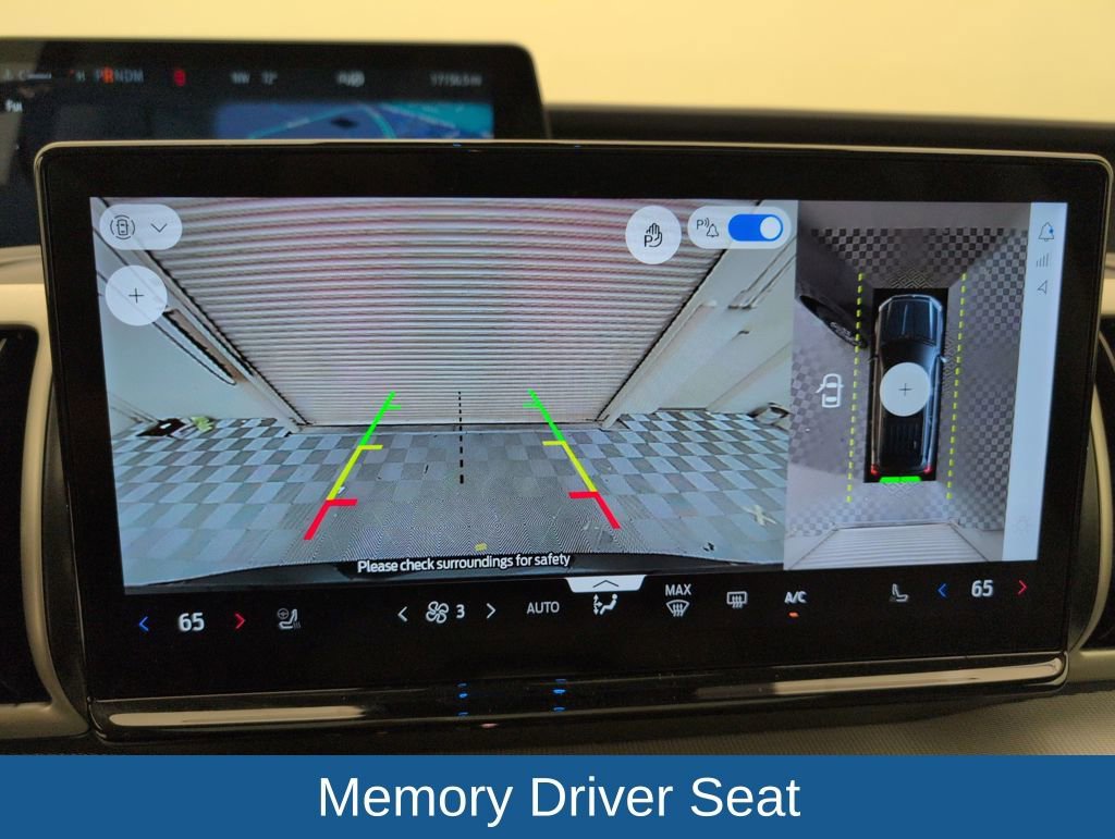Certified 2025 Ford Expedition Active image 36