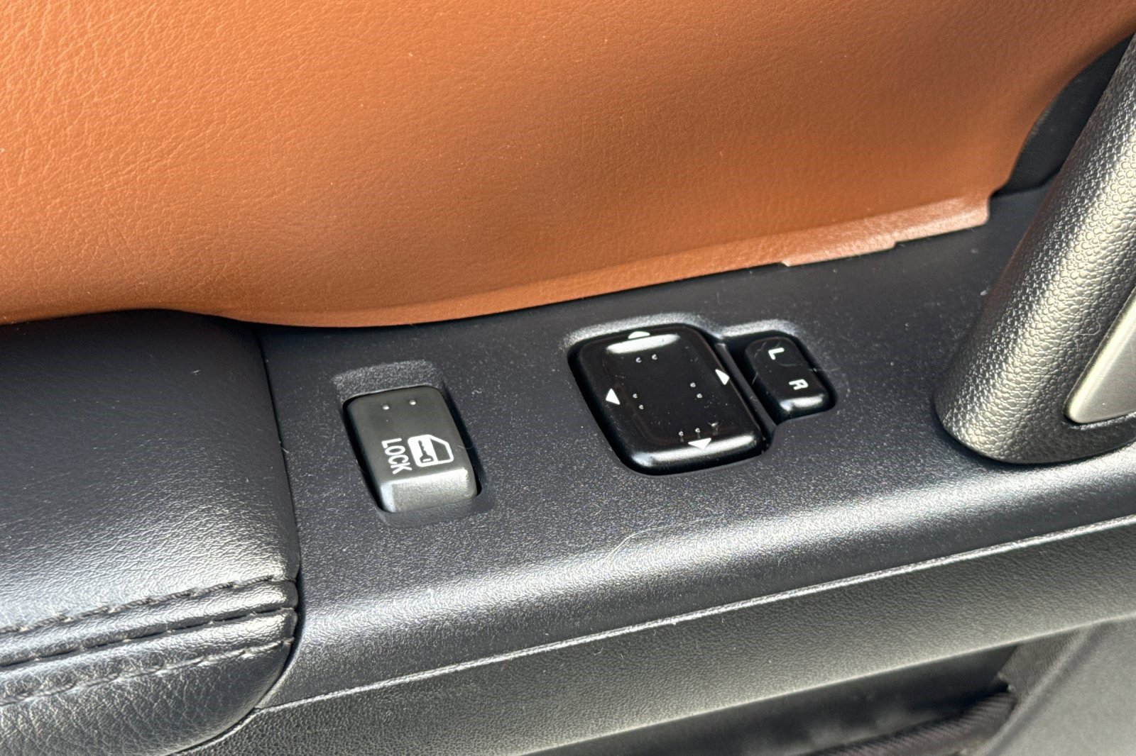 Used 2015 MAZDA MX-5 Miata Grand Touring w/ Premium Package image 13