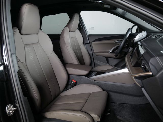 Certified 2025 Audi Q5 Premium w/ Premium Plus AWD/4WD image 22
