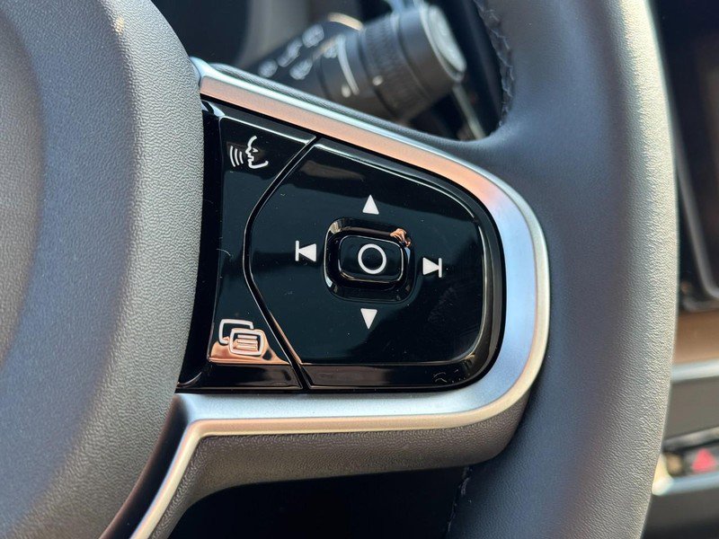 New 2026 Volvo XC60 B5 Plus w/ Protection Package Premier image 12