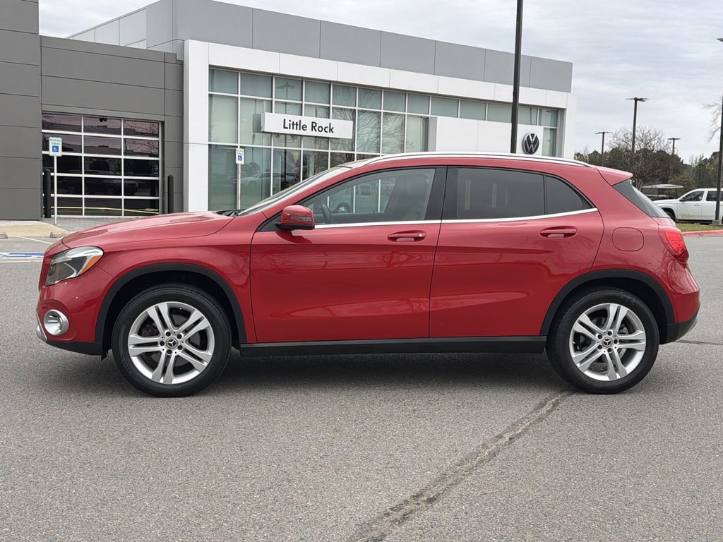 Used 2018 Mercedes-Benz GLA 250 4MATIC image 2